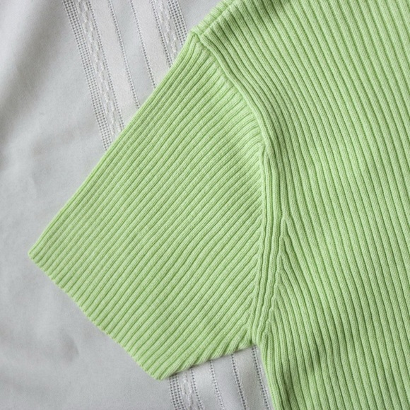 Light green ribbed mock neck shirt - Picture 4 of 7